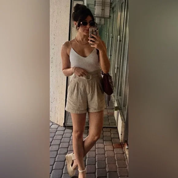 White Ribbed Cropped Tank Top - Picture 8 of 8